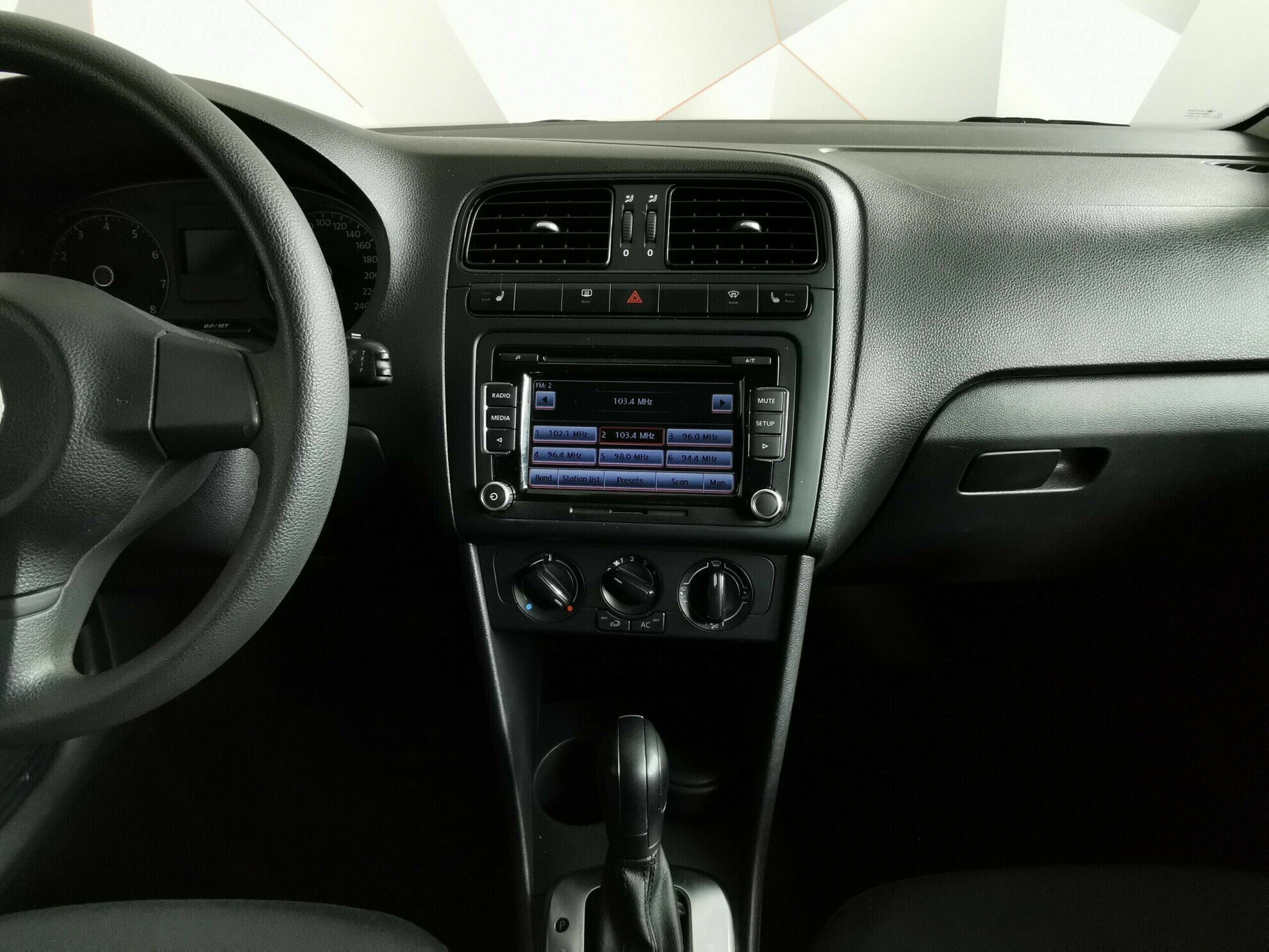 Volkswagen Polo 1.6 АКПП, 2014, 115 000 км фото 8