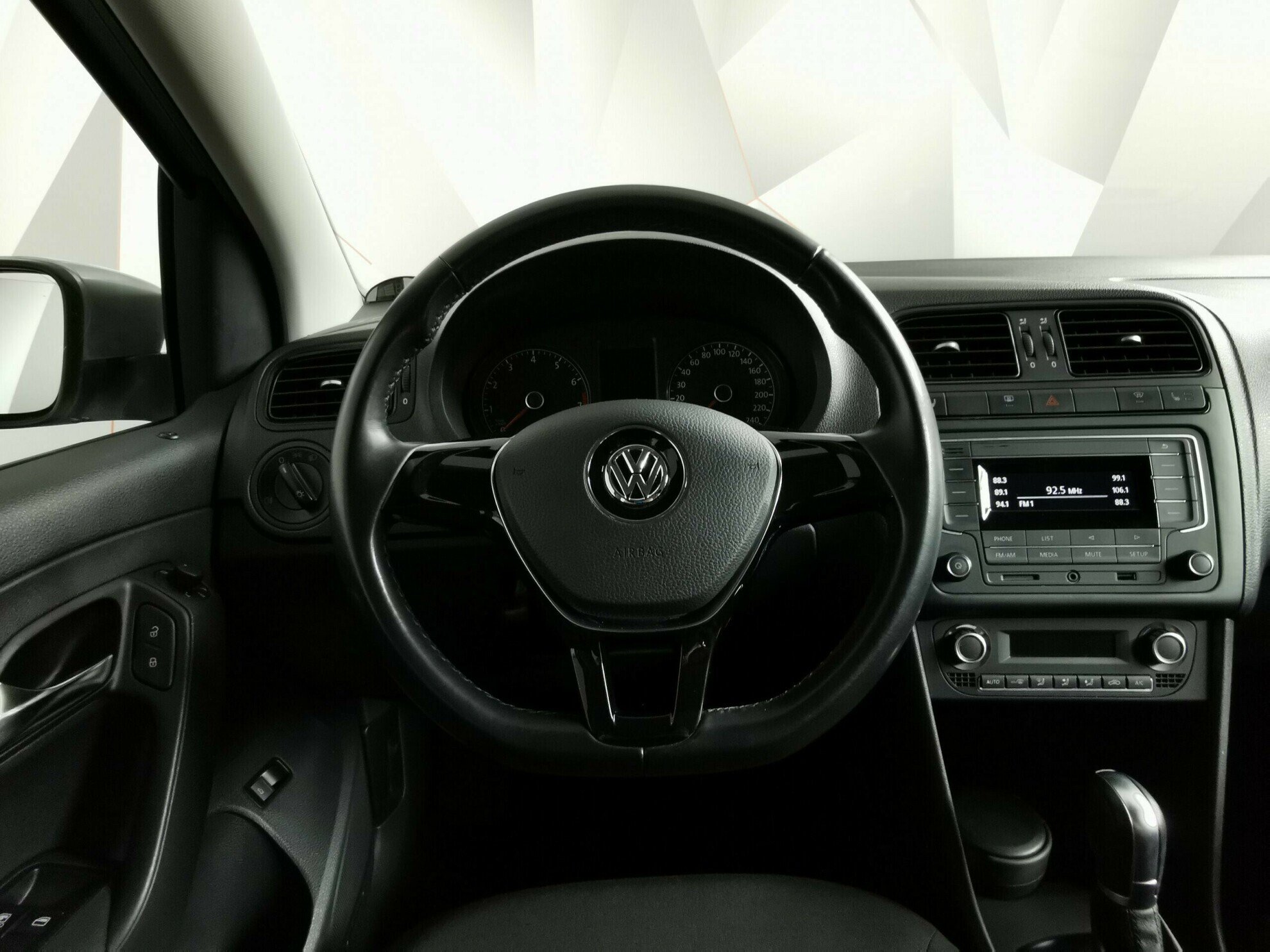 Volkswagen Polo 1.6 АКПП, 2017, 77 000 км фото 8