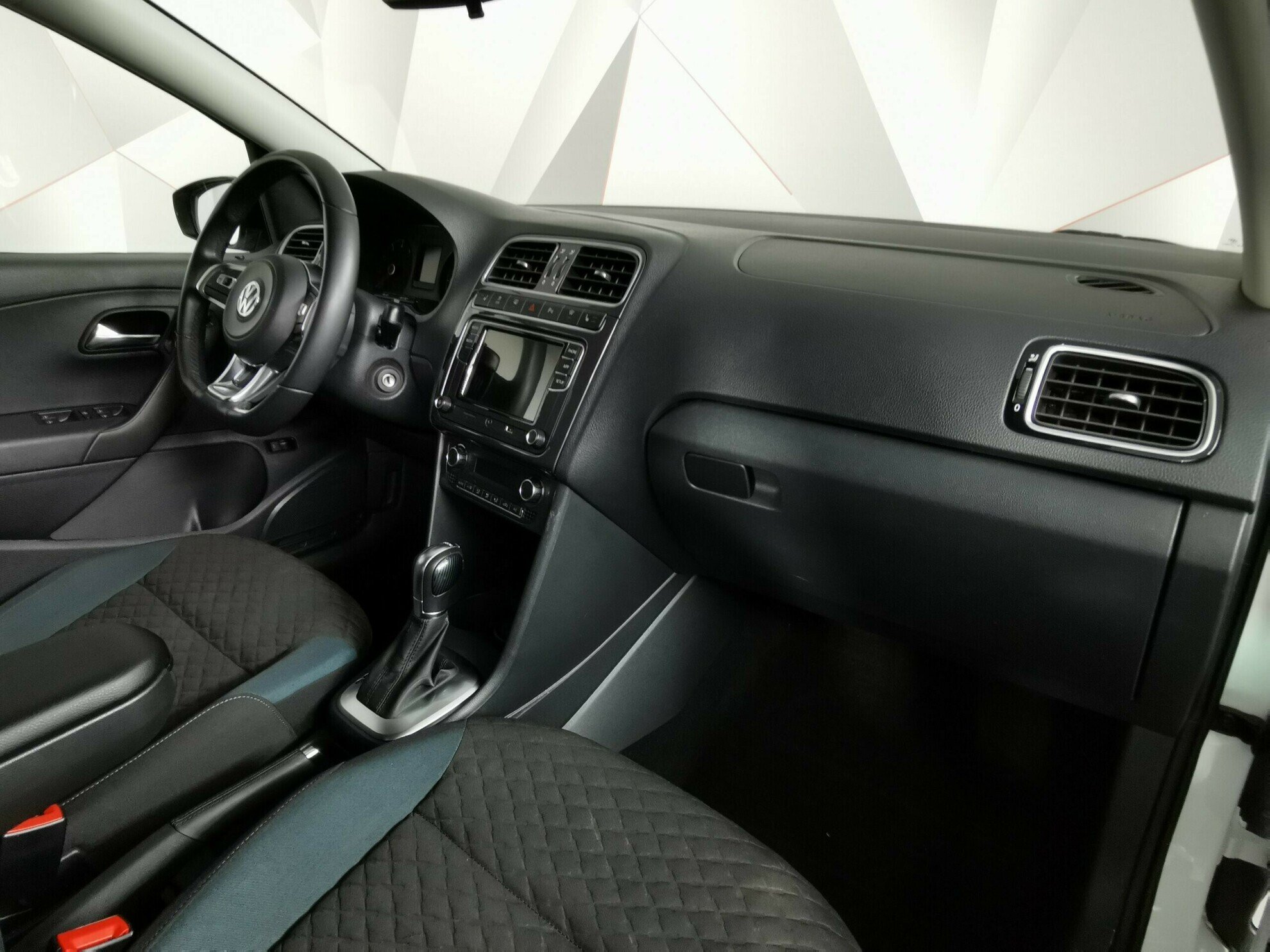 Volkswagen Polo 1.6 АКПП, 2016, 83 000 км фото 9