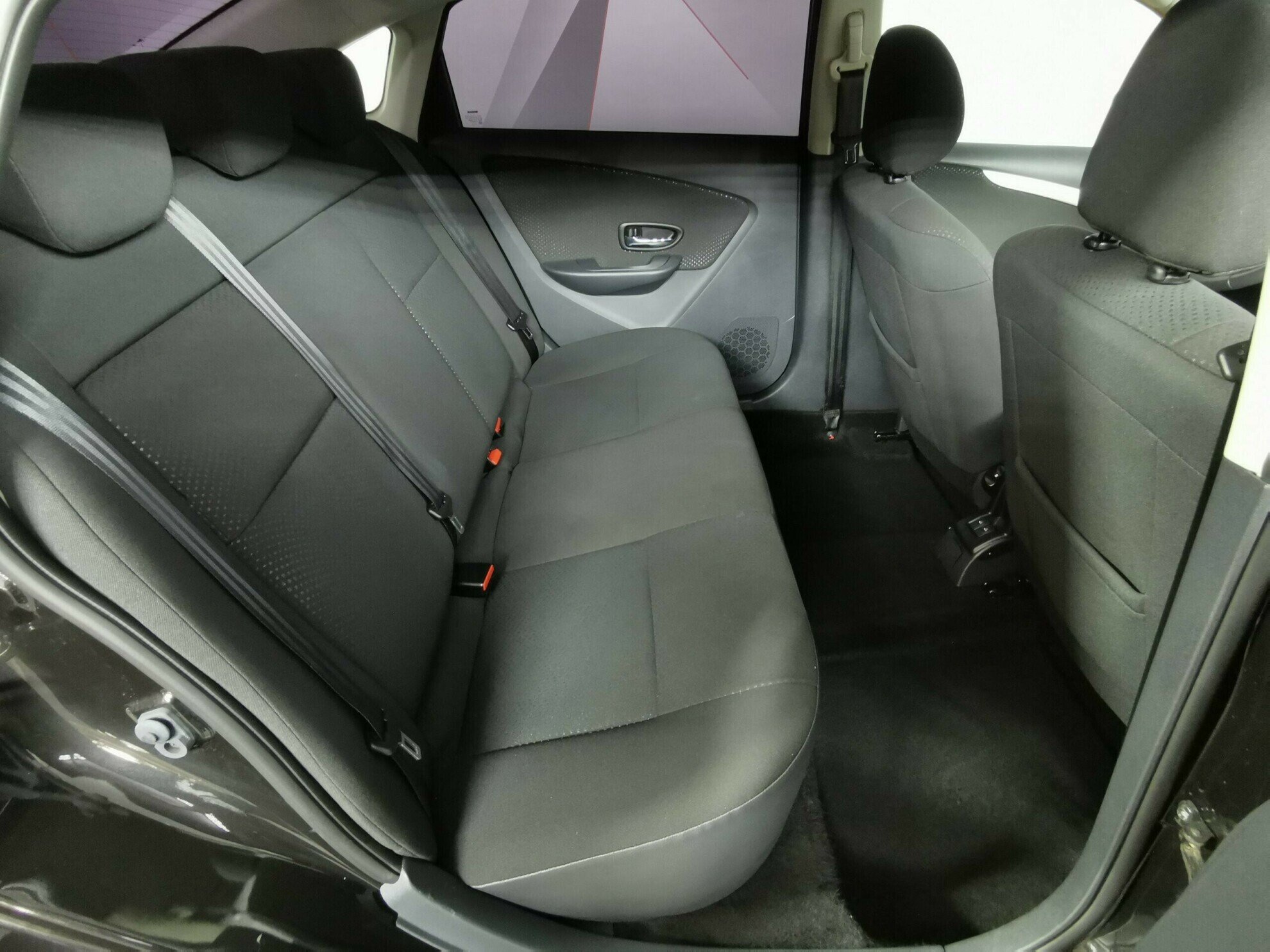 Nissan Almera 1.6 АКПП, 2015, 96 000 км фото 10