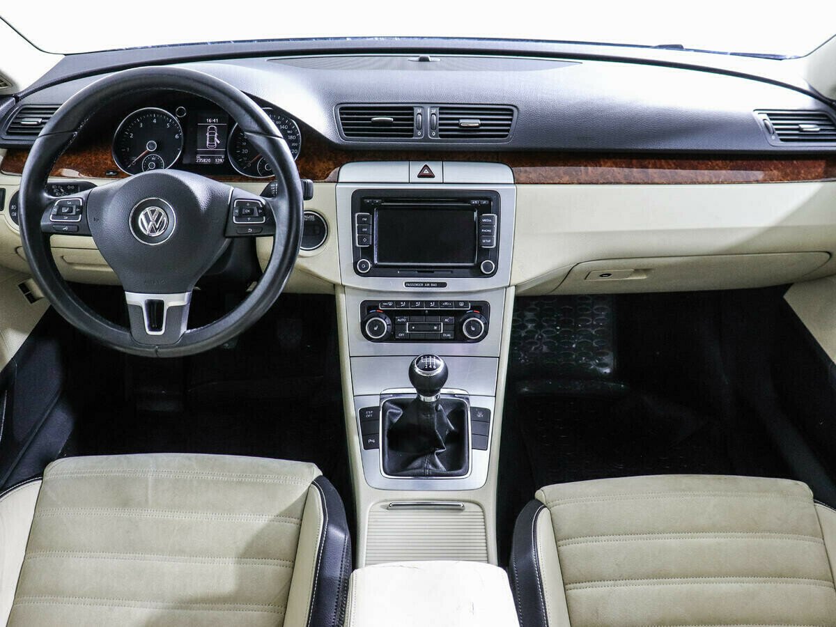 Volkswagen Passat CC 1.8 МКПП, 2011, 145 000 км фото 5