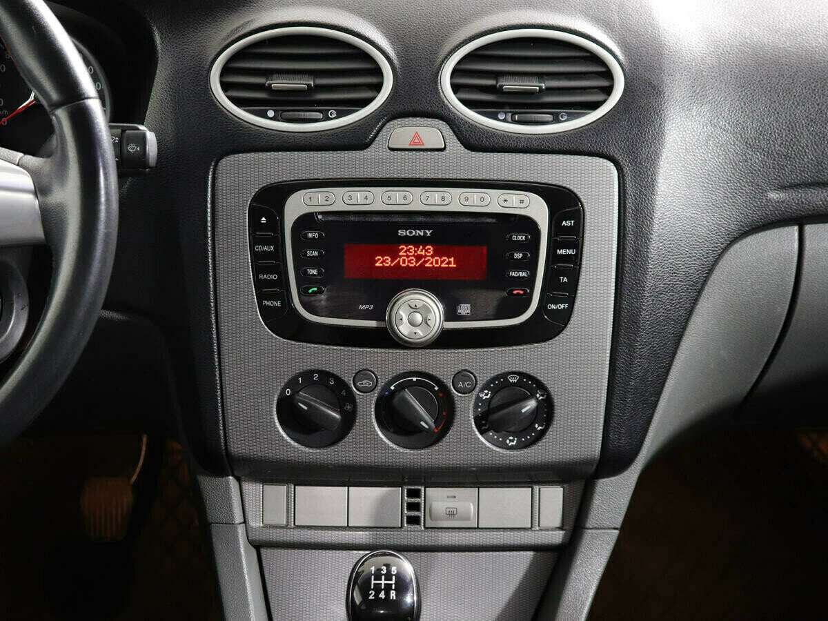 Ford Focus 1.0 МКПП, 2011, 153 000 км фото 8