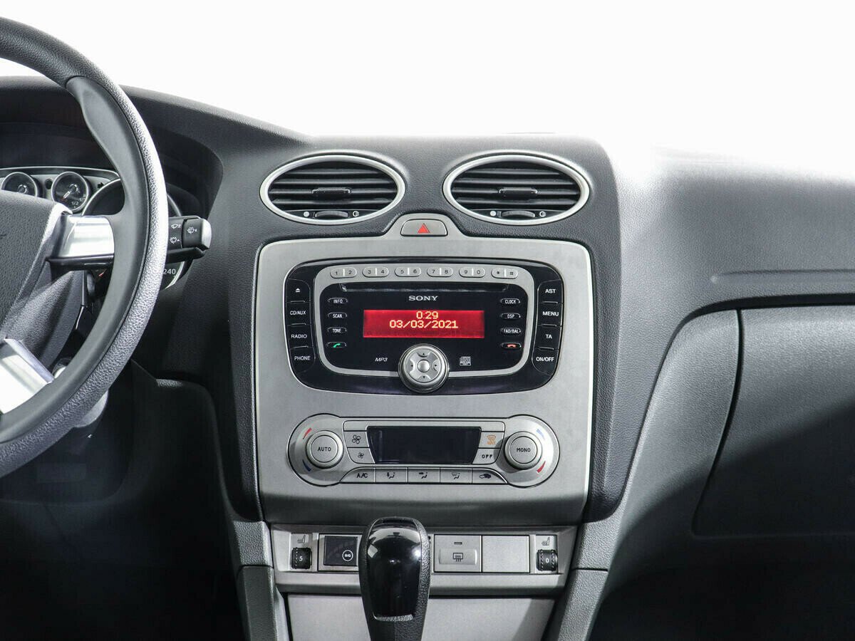 Ford Focus 2.0 АКПП, 2010, 155 000 км фото 9
