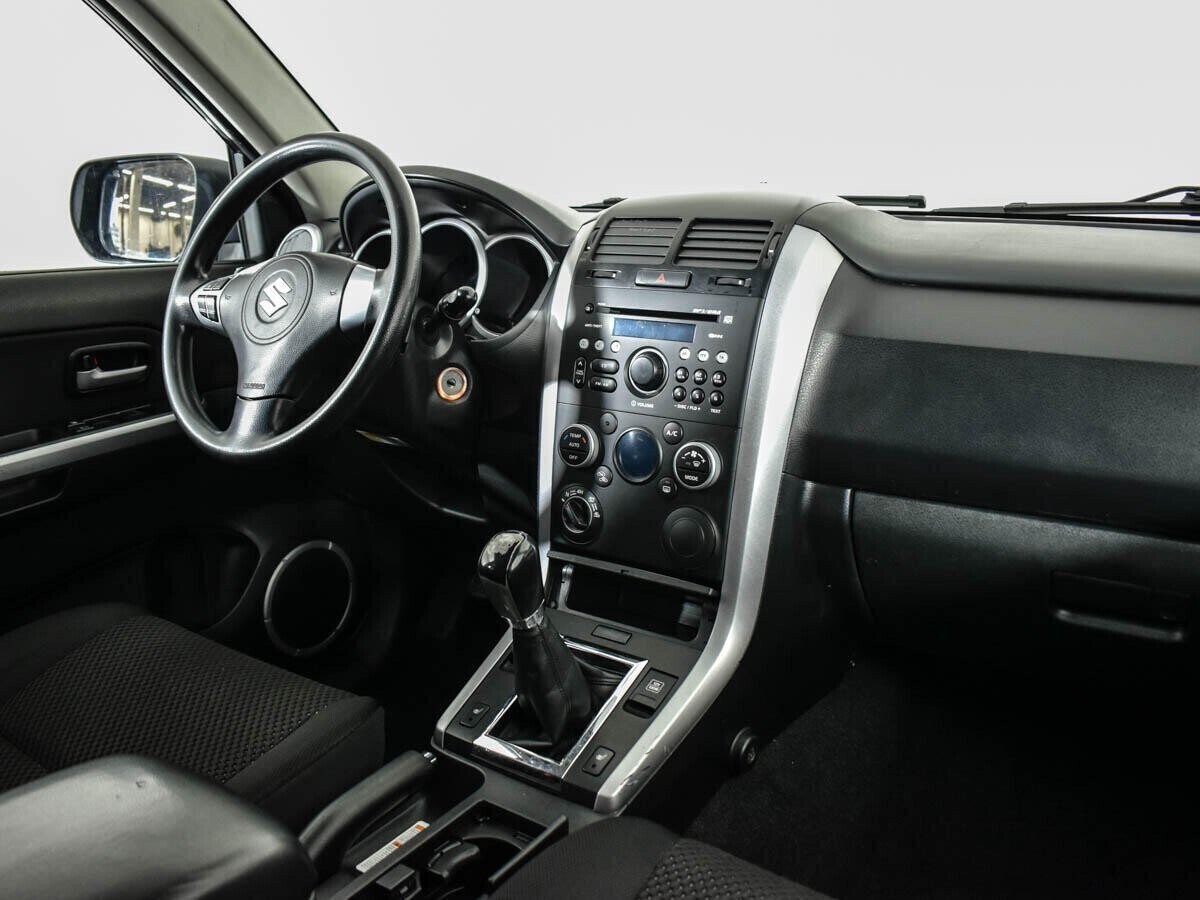 Suzuki Grand Vitara 2.0 МКПП, 2010, 170 000 км фото 6