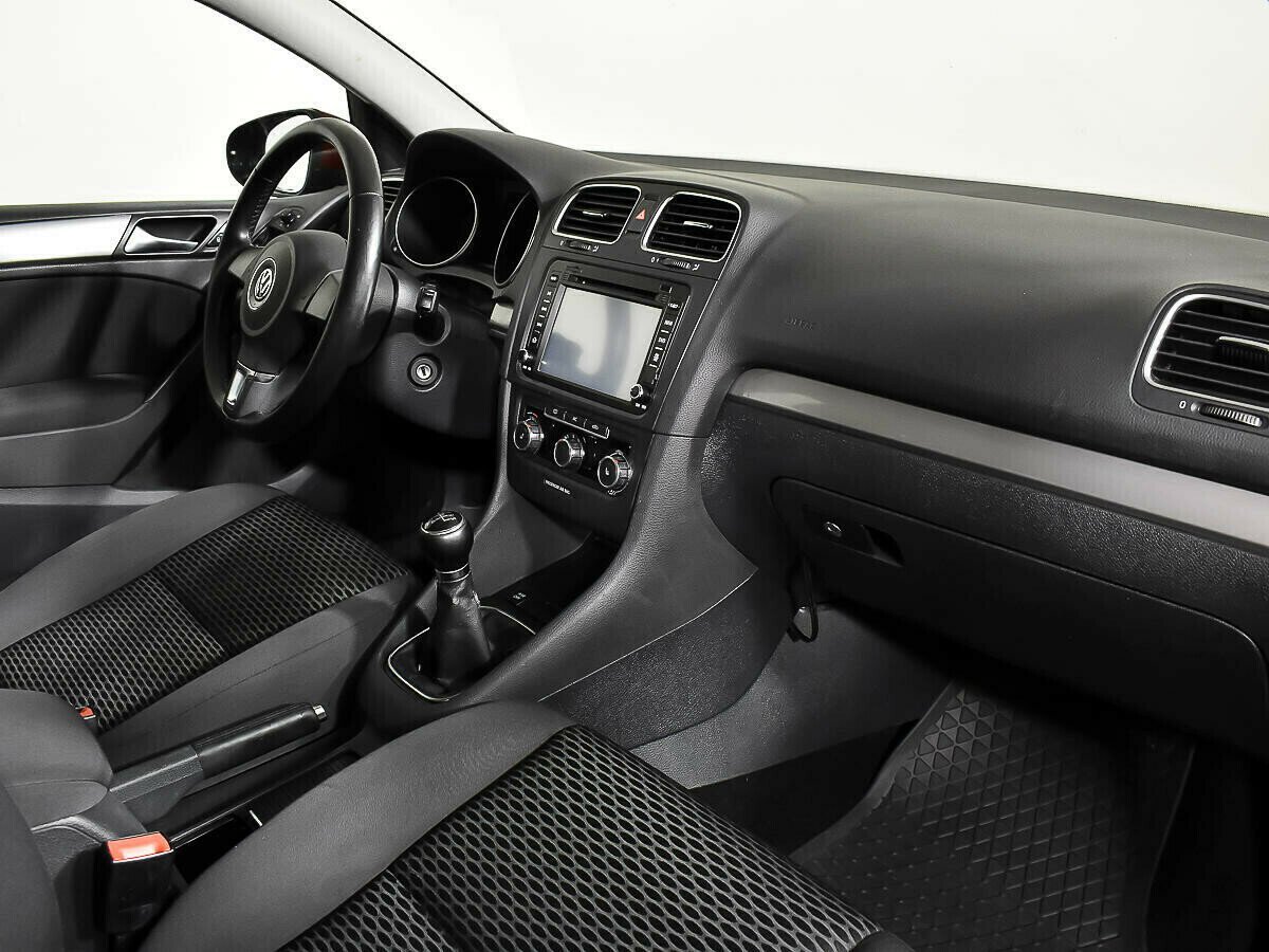 Volkswagen Golf 1.0 РКПП, 2012, 133 000 км фото 9