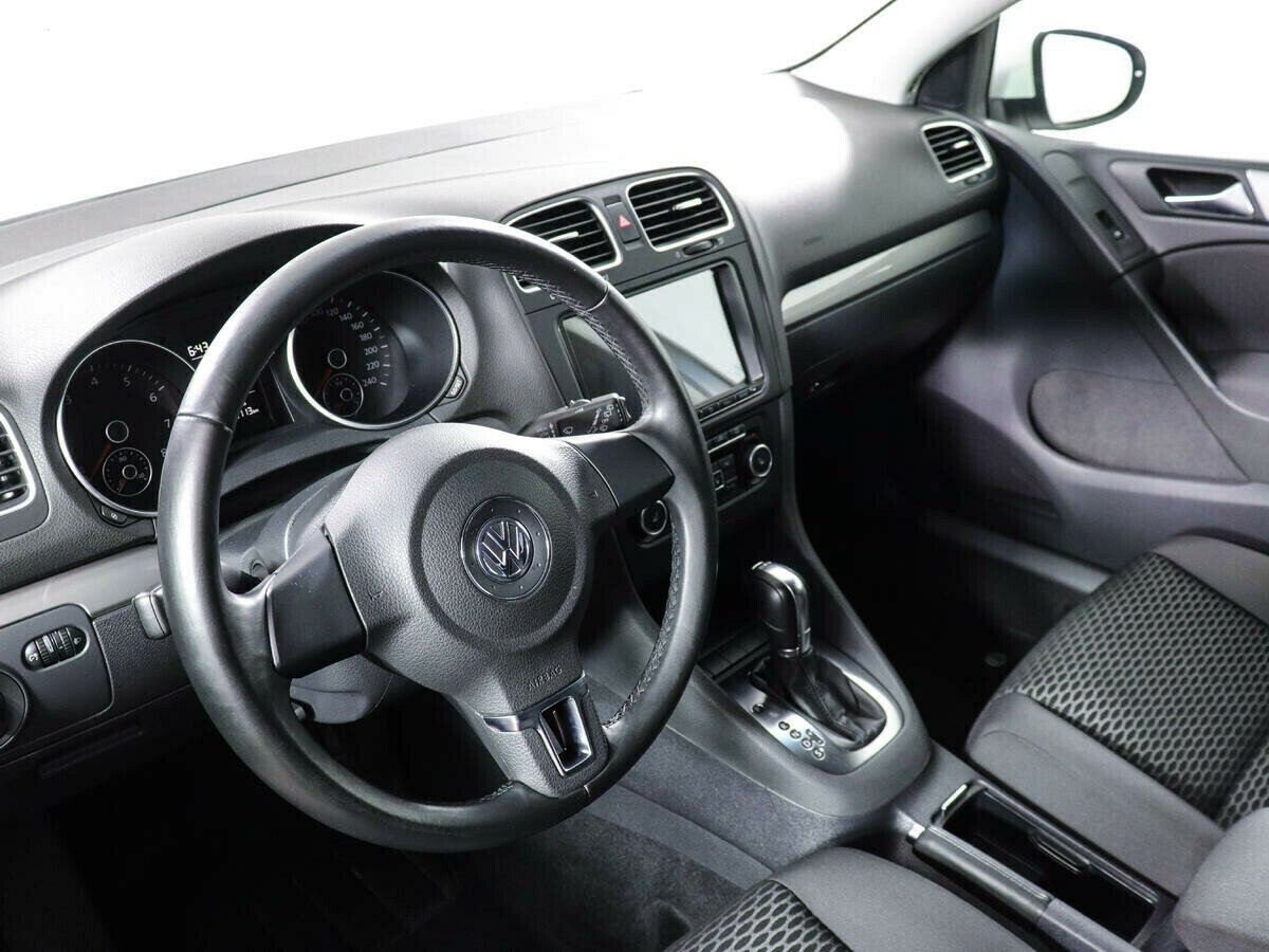 Volkswagen Golf 1.2 РКПП, 2011, 150 000 км фото 2