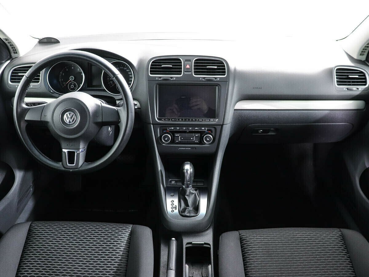 Volkswagen Golf 1.2 РКПП, 2011, 150 000 км фото 6