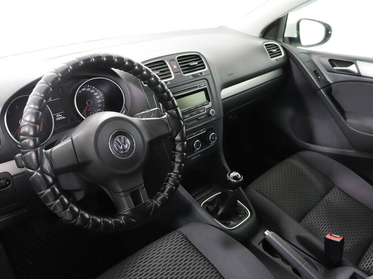 Volkswagen Golf 1.6 МКПП, 2011, 158 000 км фото 5