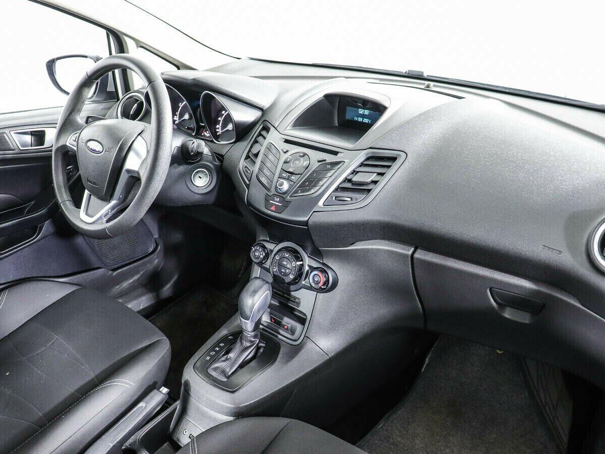 Ford Fiesta 1.6 РКПП, 2015, 104 000 км фото 6
