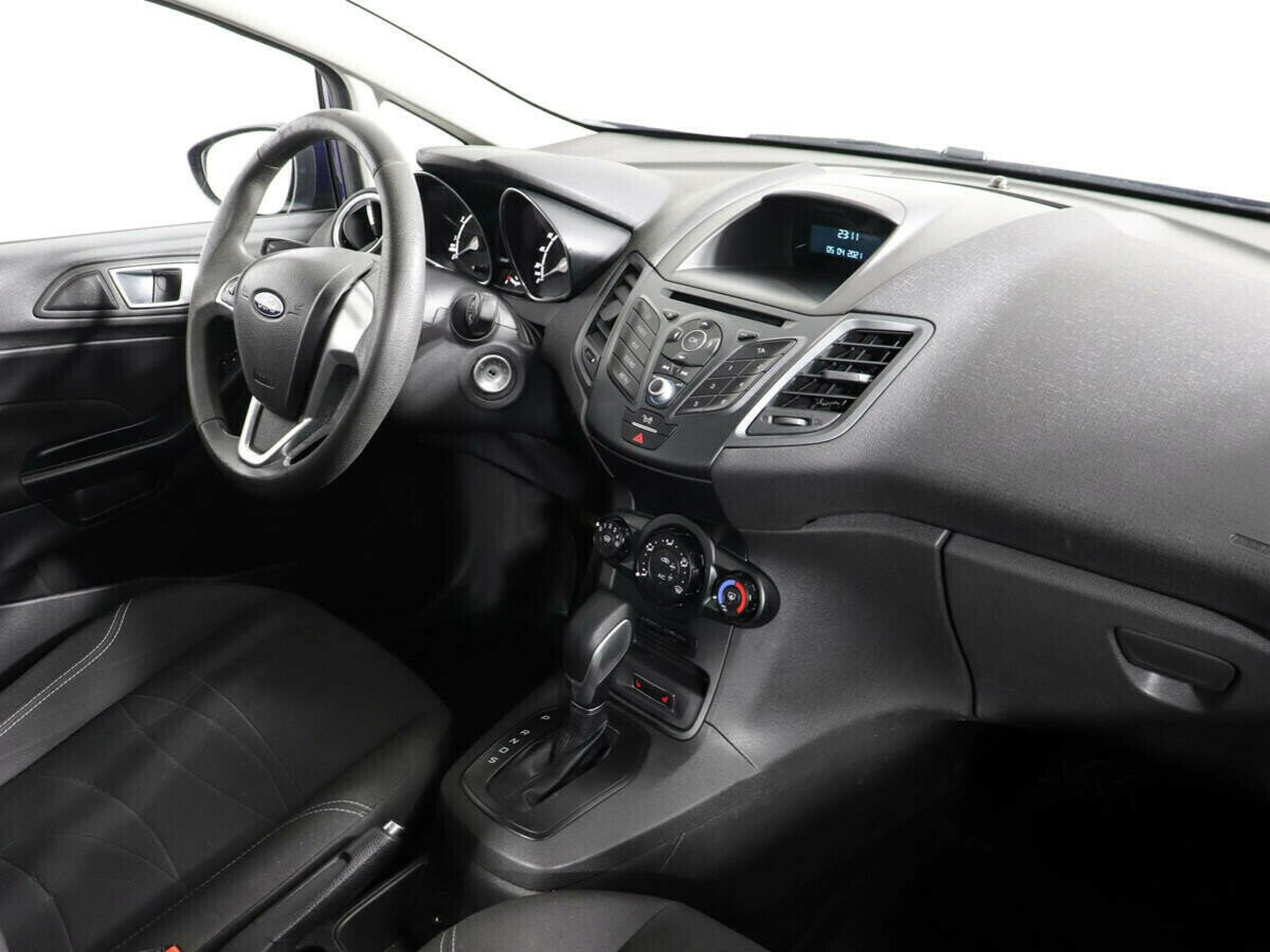 Ford Fiesta 1.6 РКПП, 2016, 88 000 км фото 6