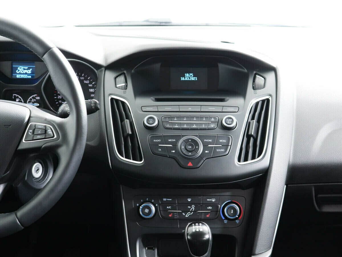 Ford Focus 1.6 МКПП, 2016, 88 000 км фото 5