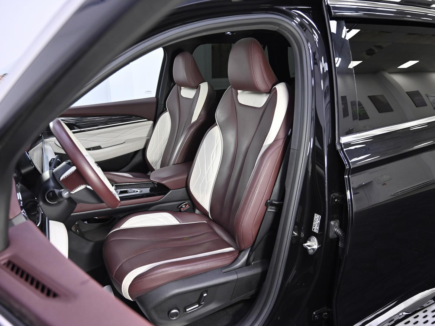 Geely Monjaro Exclusive (2023-2025) 2.0 АКПП, 2024, 34 000 км фото 11