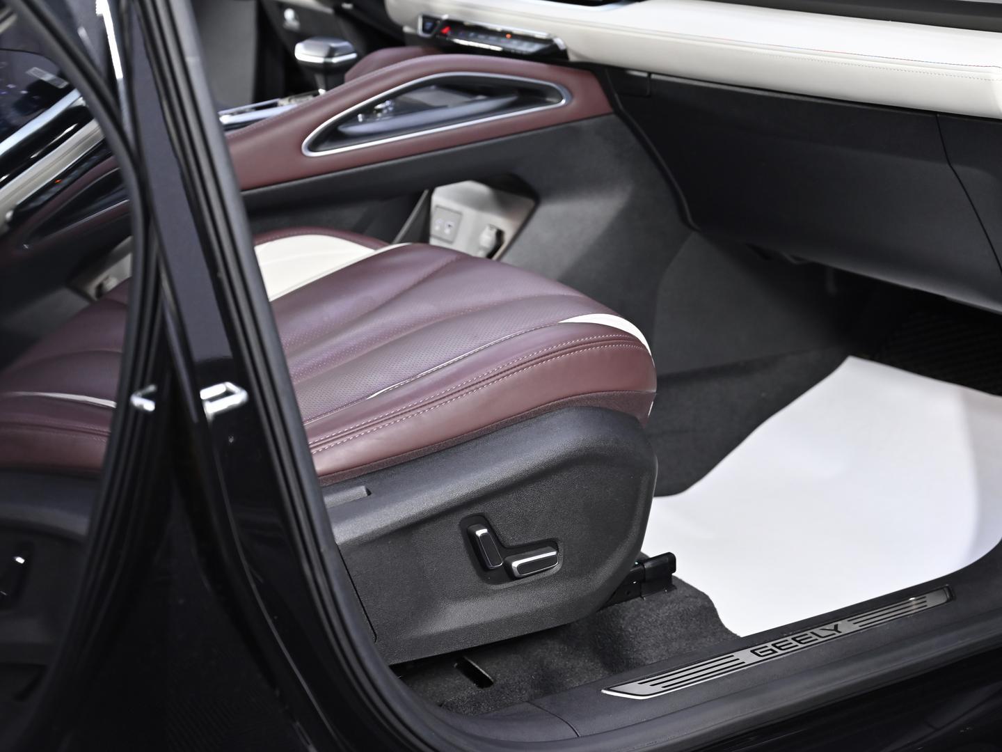 Geely Monjaro Exclusive (2023-2025) 2.0 АКПП, 2024, 34 000 км фото 19