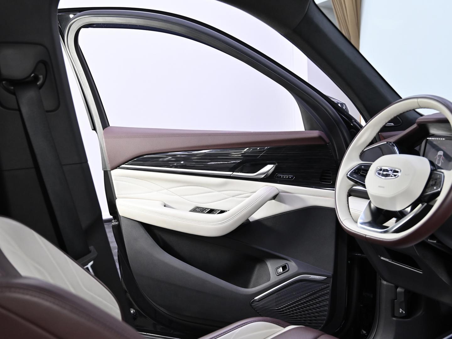 Geely Monjaro Exclusive (2023-2025) 2.0 АКПП, 2024, 34 000 км фото 9