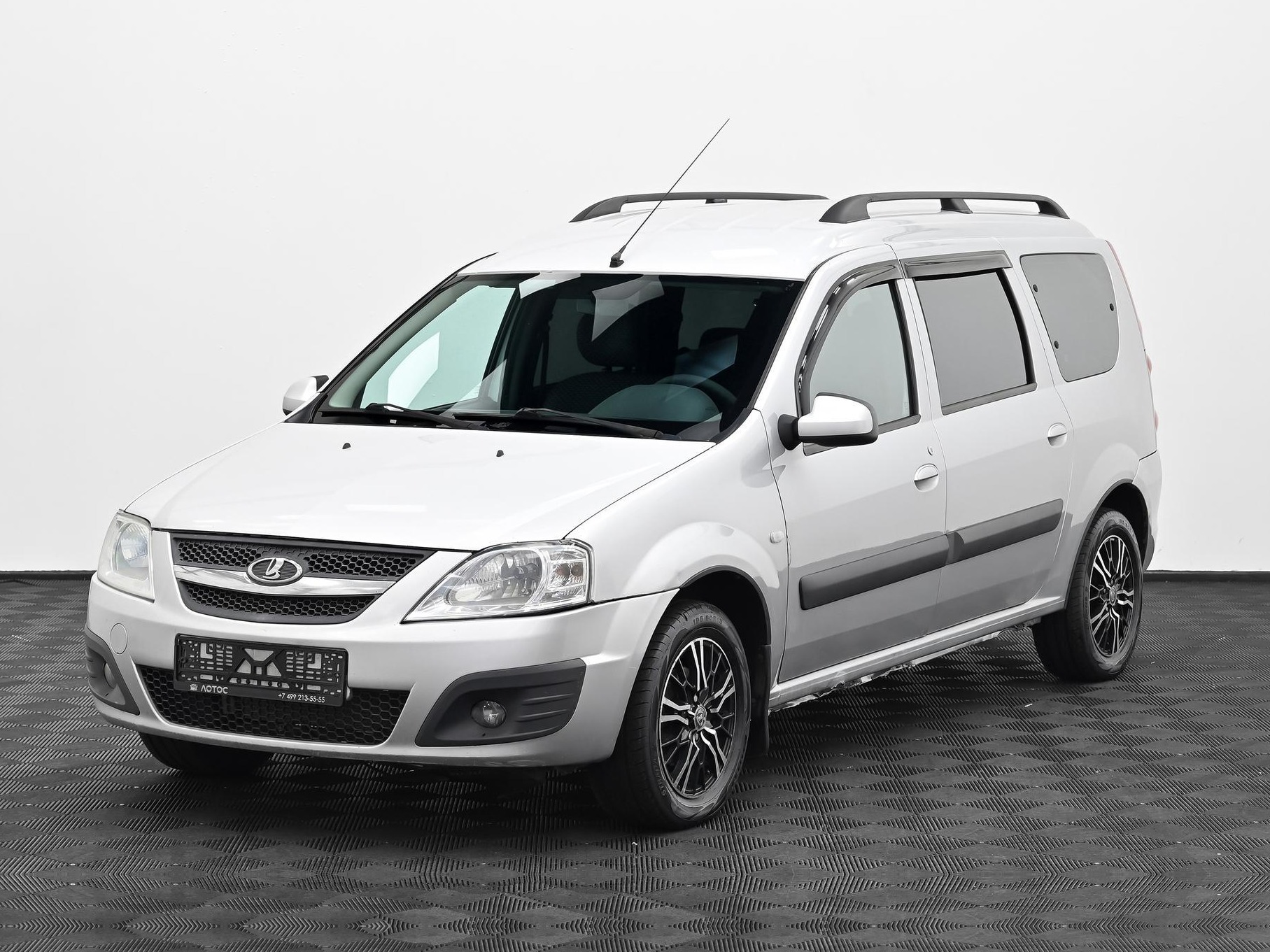 LADA (ВАЗ) Largus Luxe (7 мест) (2015-2017) 1.6 МКПП, 2013, 144 000 км фото 3