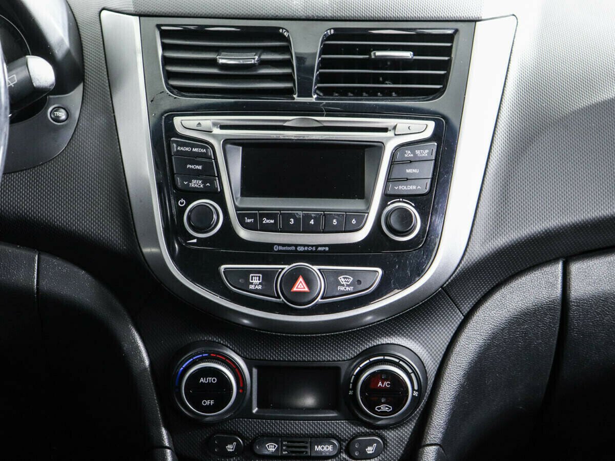 Hyundai Solaris 1.4 АКПП, 2015, 101 000 км фото 10