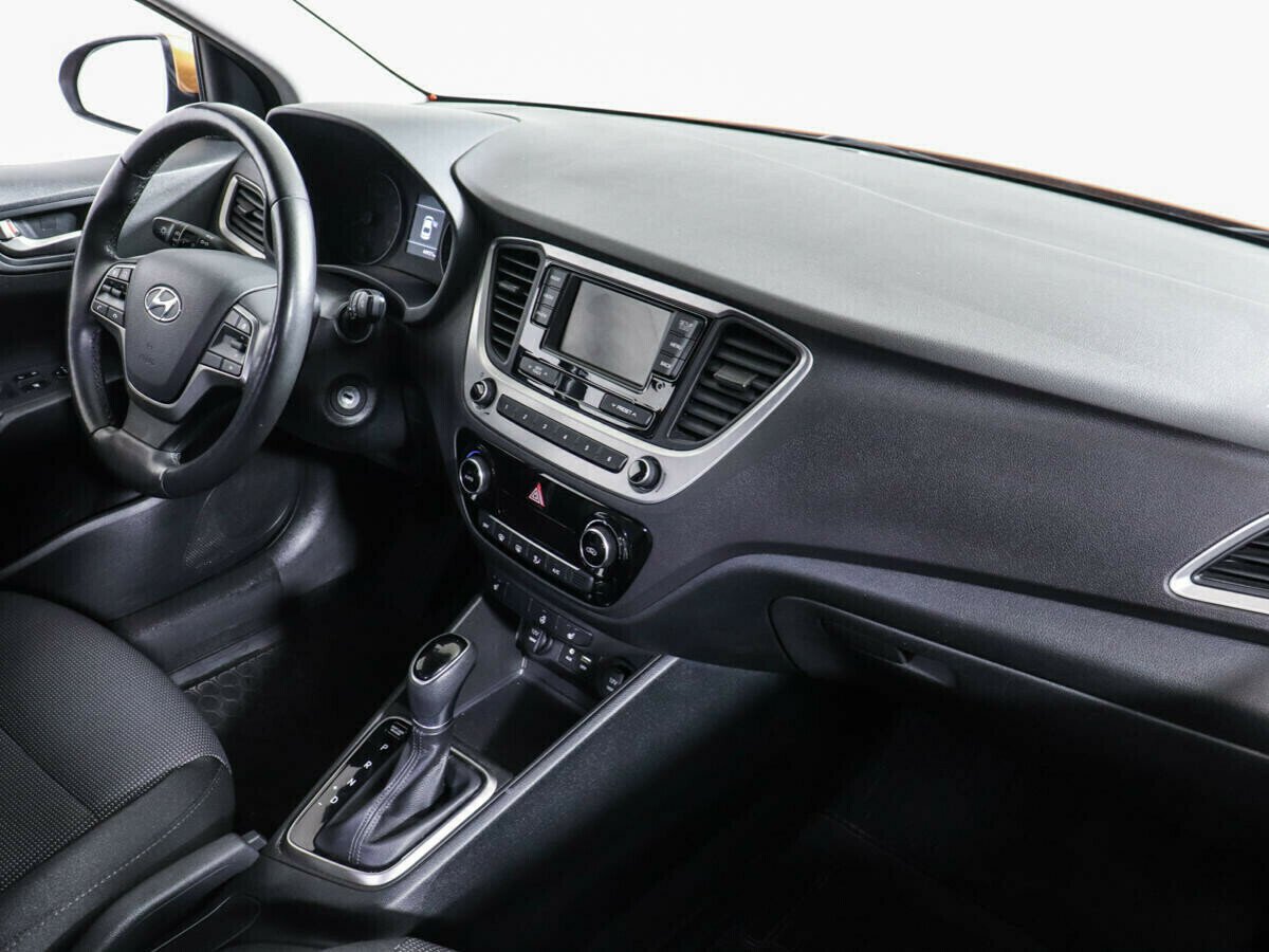 Hyundai Solaris 1.6 АКПП, 2017, 82 000 км фото 8