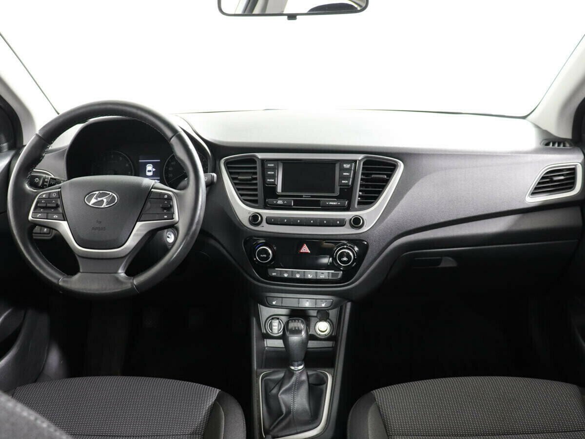 Hyundai Solaris 1.6 МКПП, 2018, 62 000 км фото 7