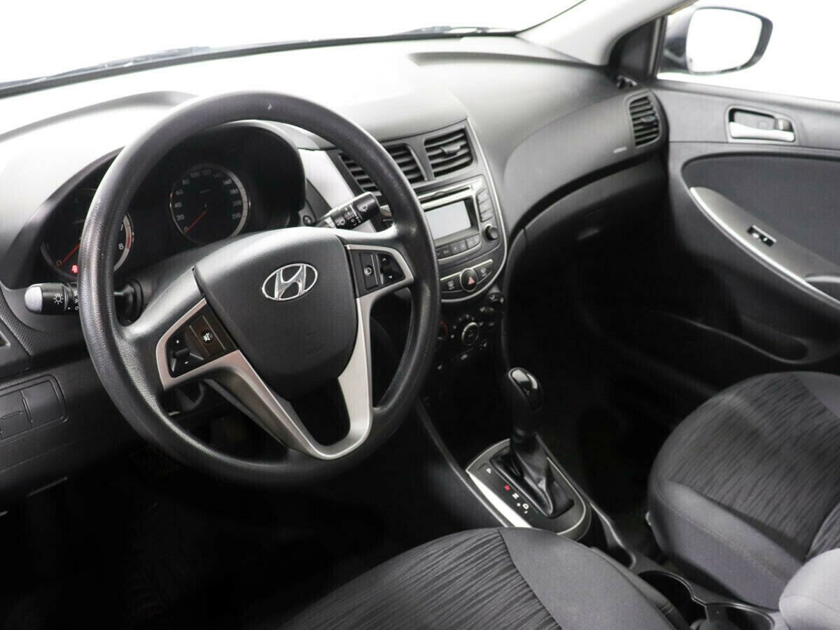 Hyundai Solaris 1.6 АКПП, 2015, 102 000 км фото 8