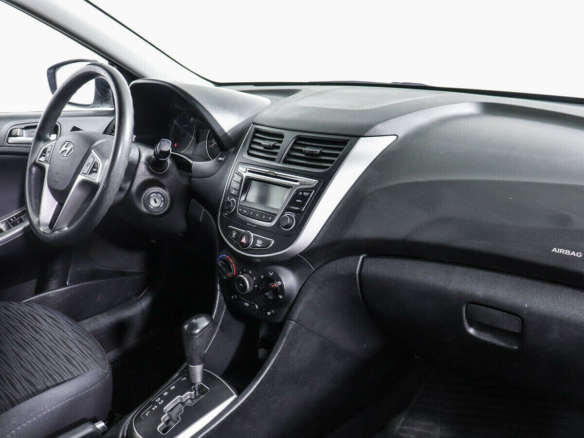 Hyundai Solaris 1.4 АКПП, 2015, 97 000 км фото 8
