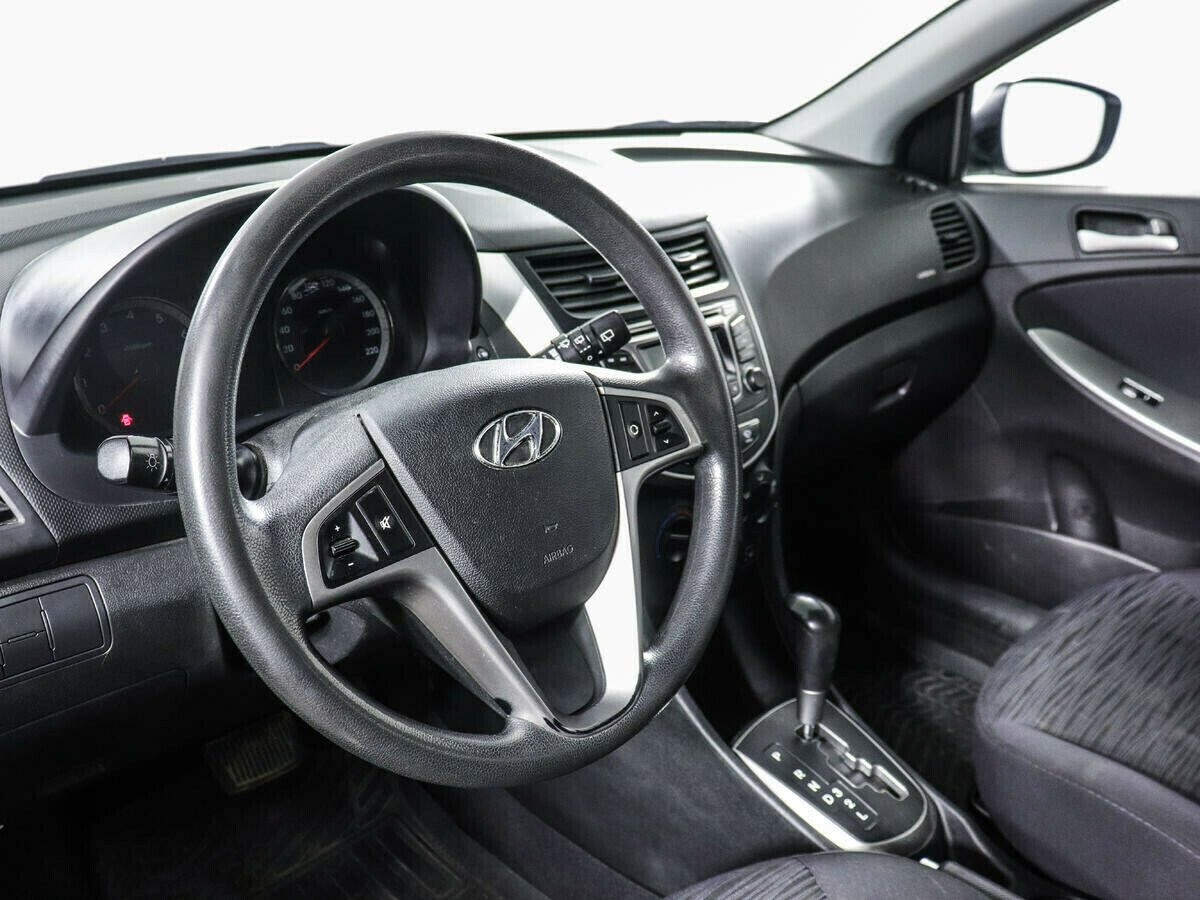 Hyundai Solaris 1.4 АКПП, 2015, 97 000 км фото 9