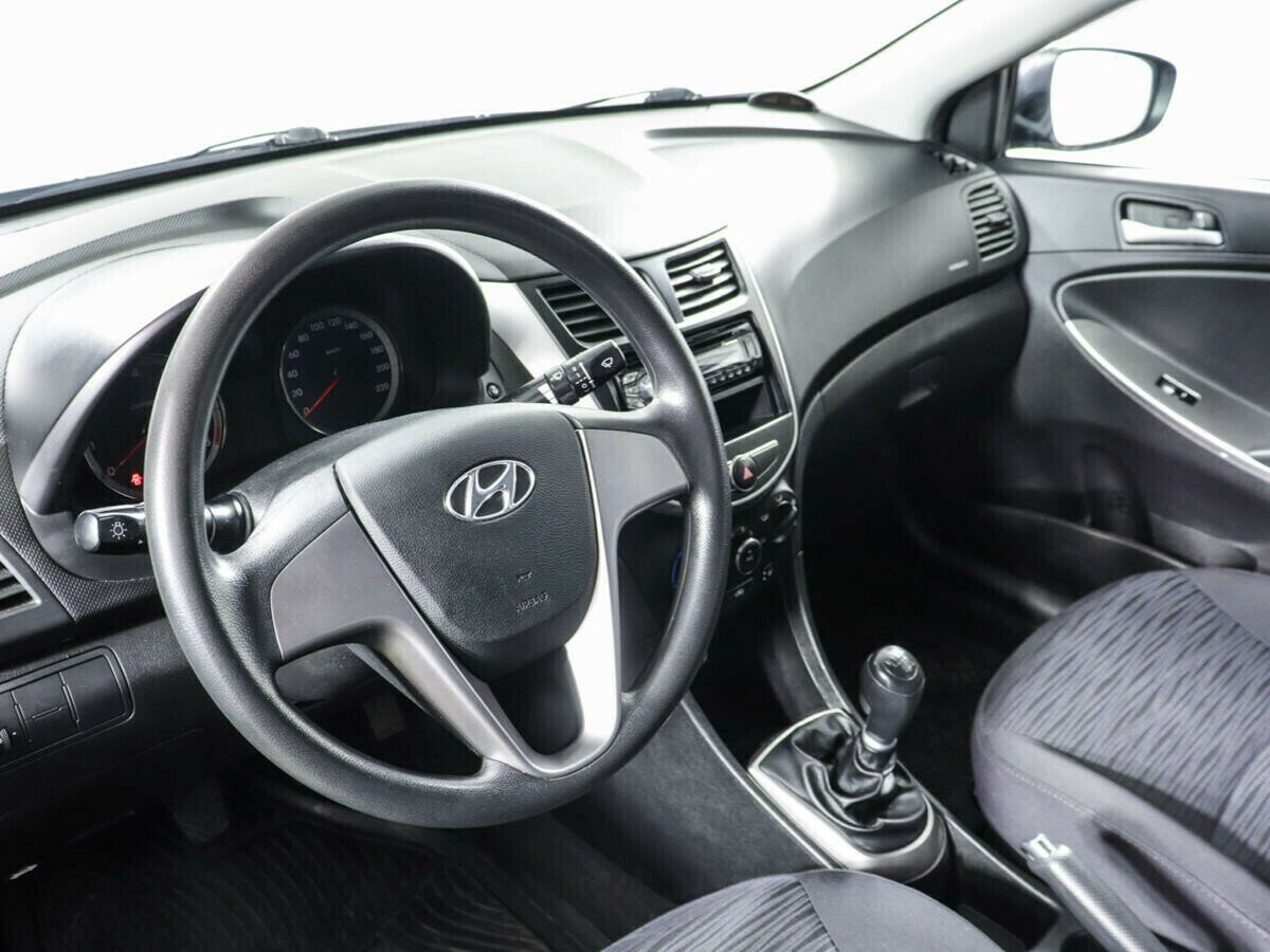 Hyundai Solaris 1.6 МКПП, 2017, 77 000 км фото 5