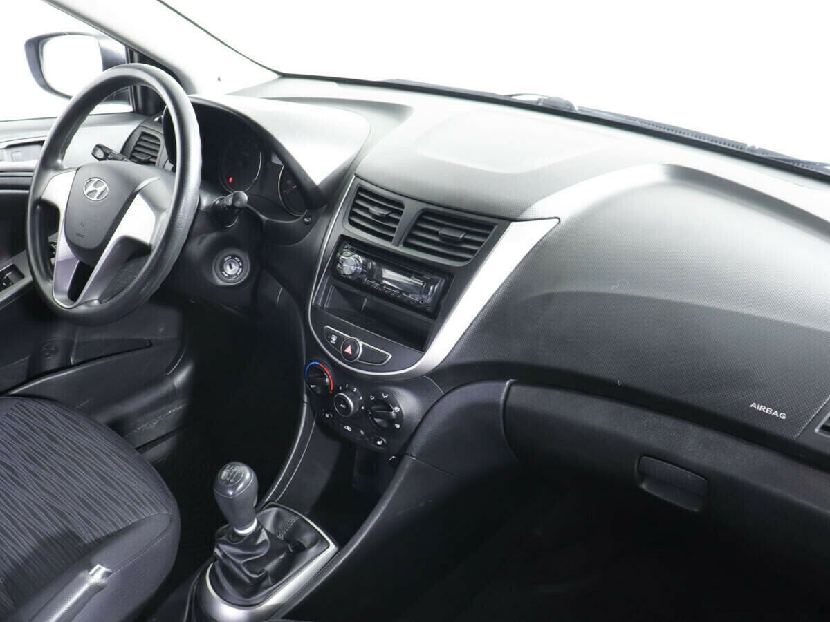 Hyundai Solaris 1.6 МКПП, 2017, 77 000 км фото 7