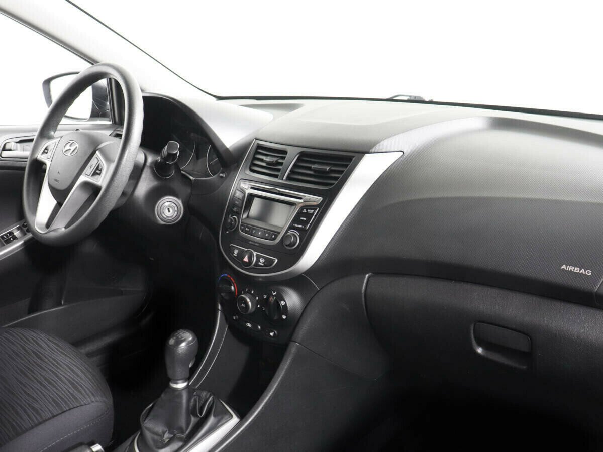 Hyundai Solaris 1.6 МКПП, 2017, 73 000 км фото 7
