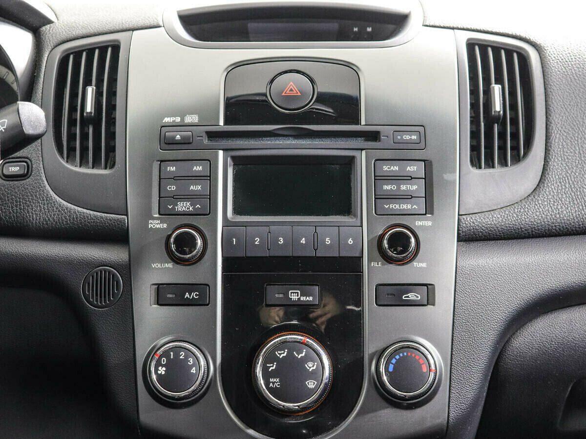 Kia Cerato 1.6 АКПП, 2010, 165 000 км фото 7