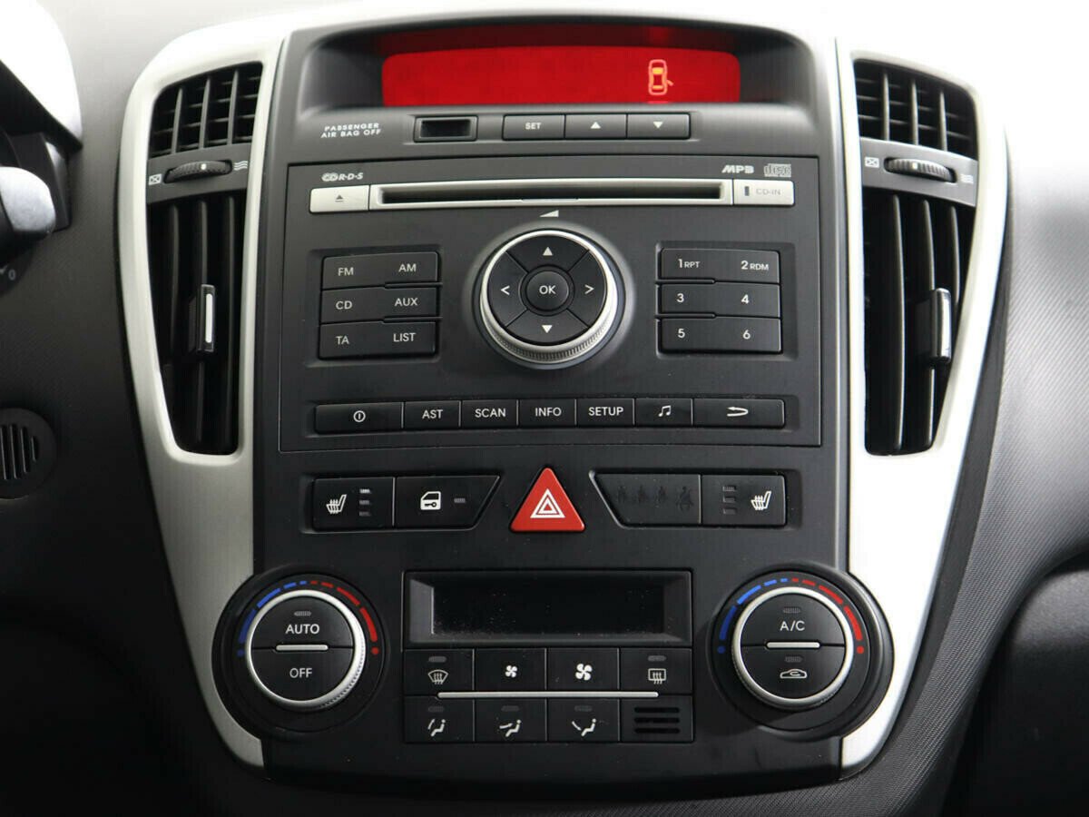 Kia Ceed 1.6 АКПП, 2010, 165 000 км фото 8