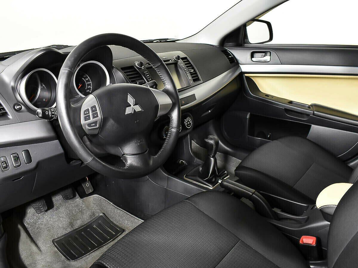 Mitsubishi Lancer 1.5 МКПП, 2012, 142 000 км фото 5
