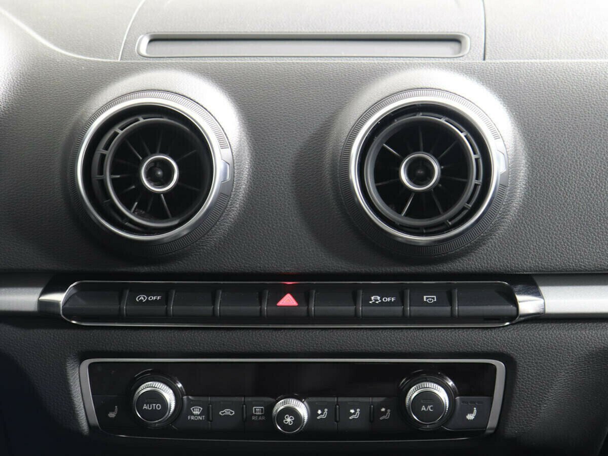 Audi A3 1.4 РКПП, 2013, 128 000 км фото 9