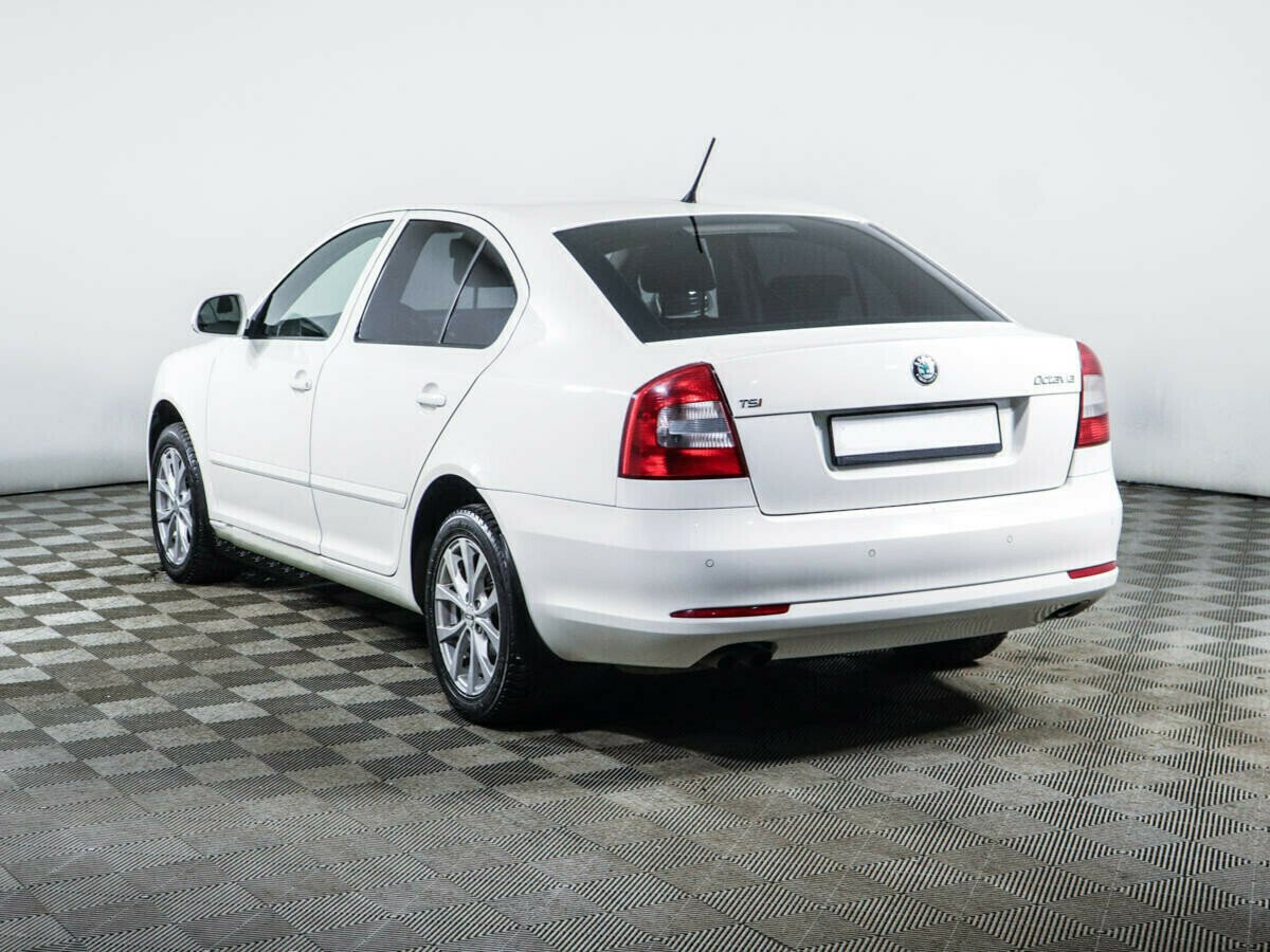 Skoda Octavia 1.8 РКПП, 2012, 144 000 км фото 4