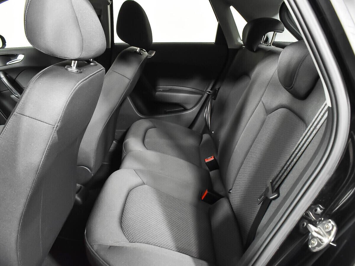 Audi A1 1.0 РКПП, 2014, 116 000 км фото 10