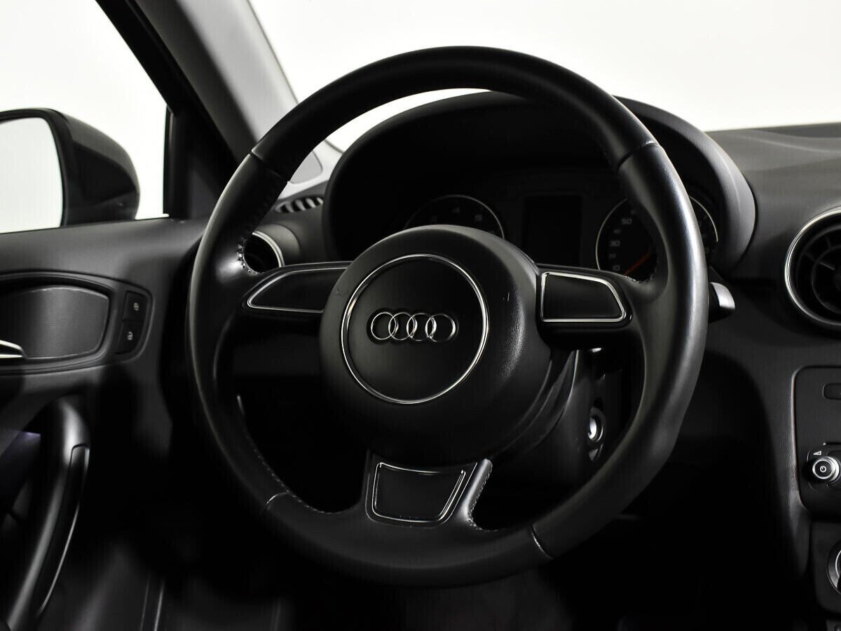 Audi A1 1.0 РКПП, 2014, 116 000 км фото 5