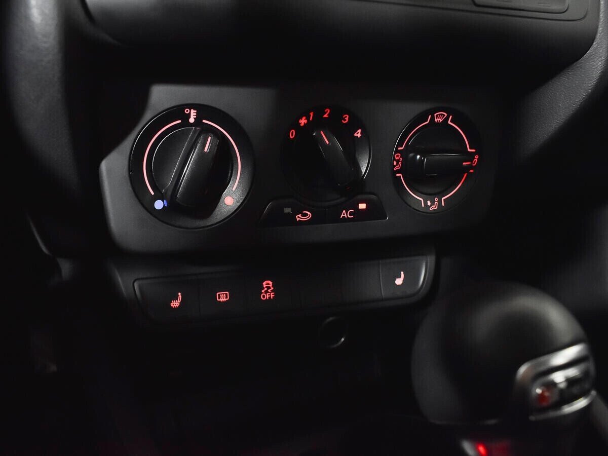 Audi A1 1.0 РКПП, 2014, 116 000 км фото 8
