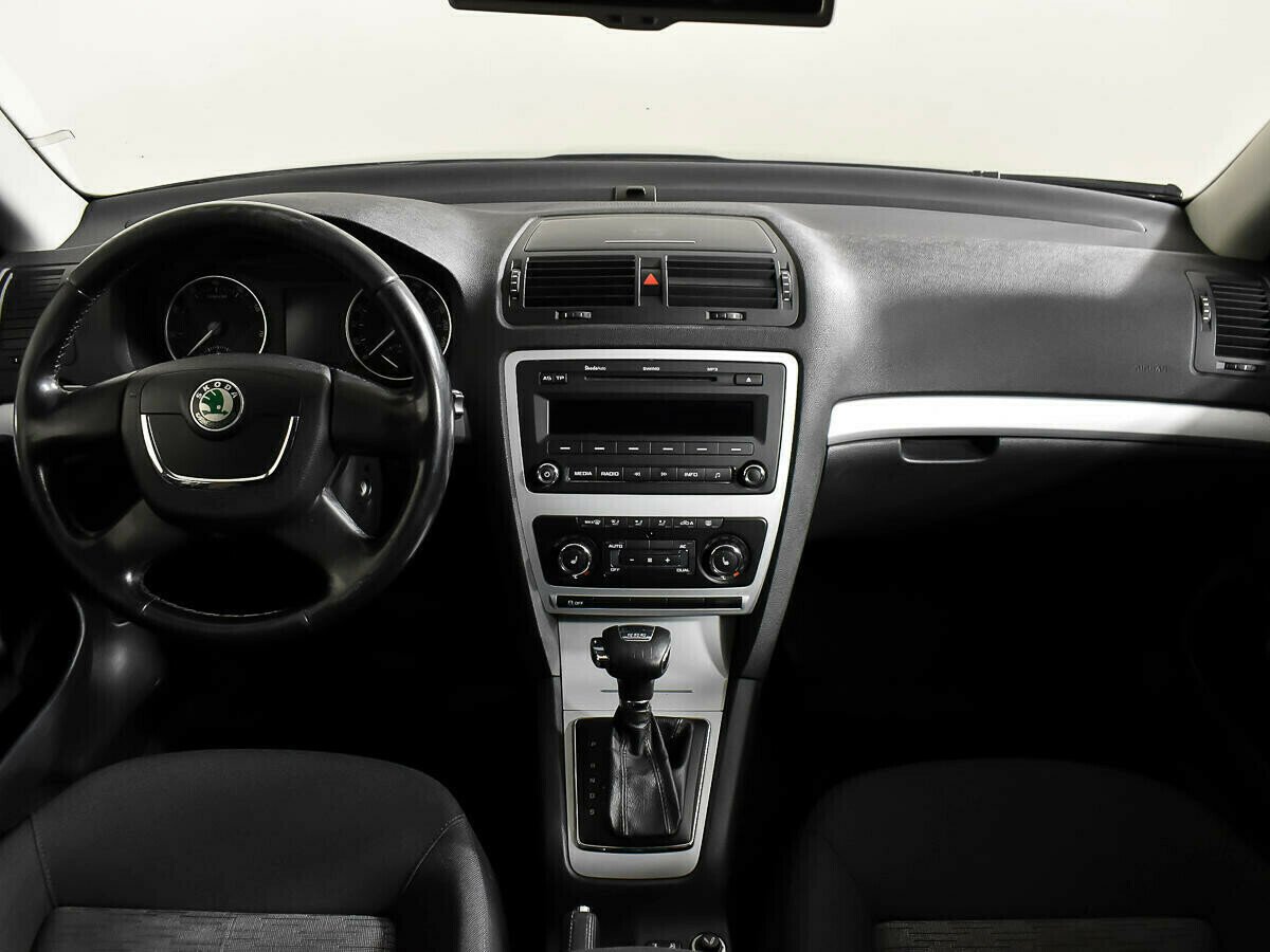 Skoda Octavia 1.8 АКПП, 2012, 140 000 км фото 6