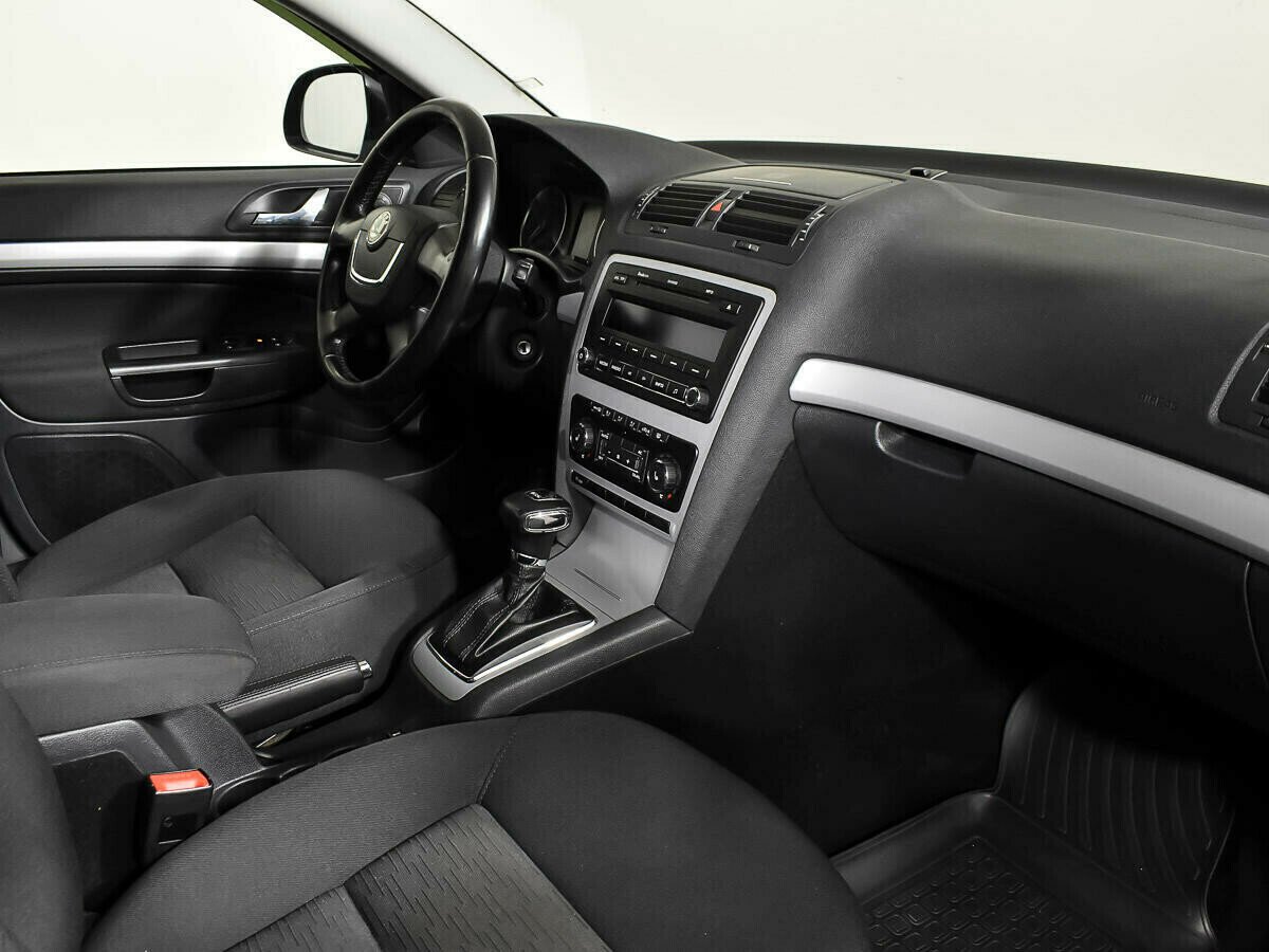 Skoda Octavia 1.8 АКПП, 2012, 140 000 км фото 7