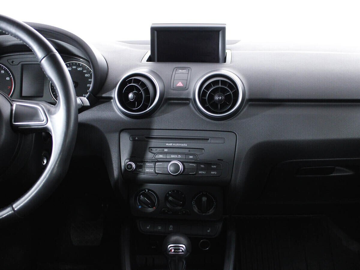 Audi A1 1.0 РКПП, 2014, 116 000 км фото 7