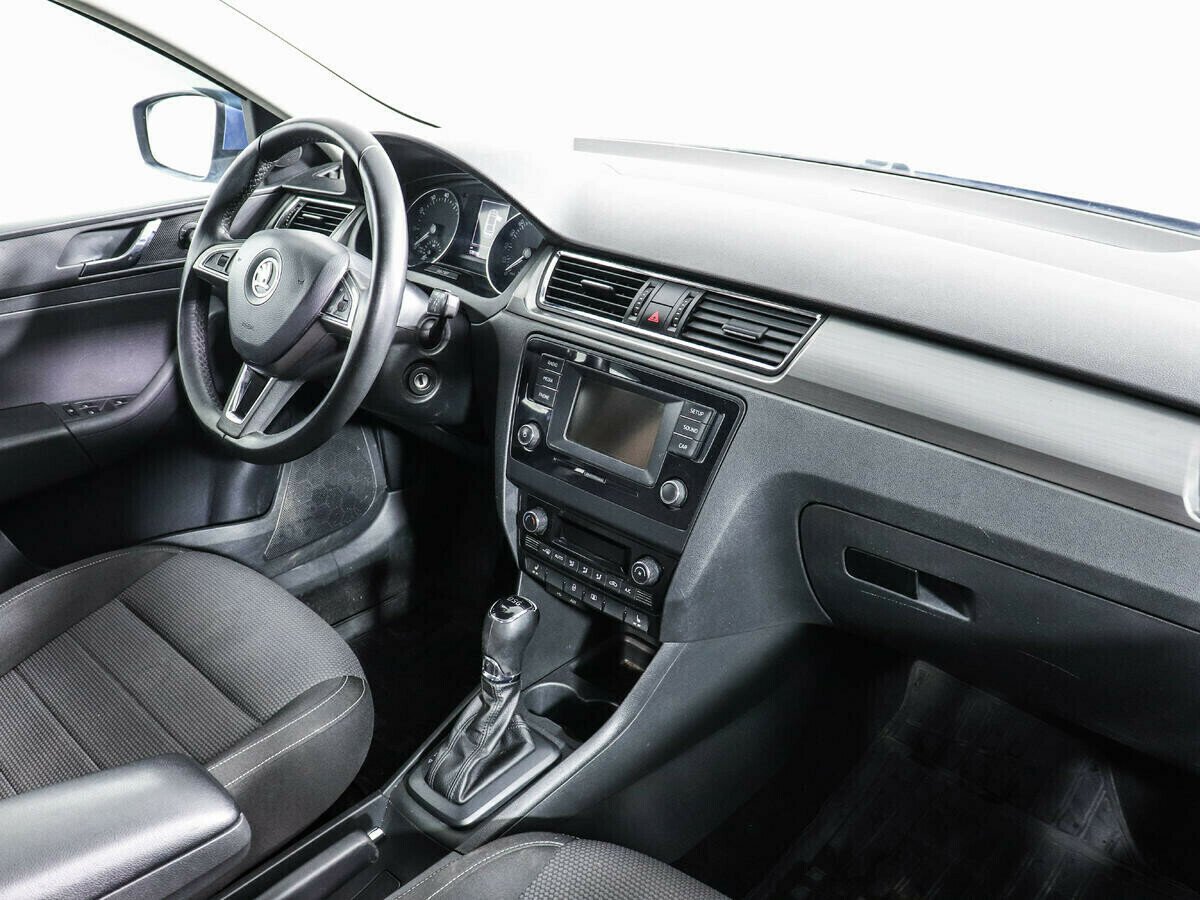 Skoda Rapid 1.4 МКПП, 2015, 110 000 км фото 8