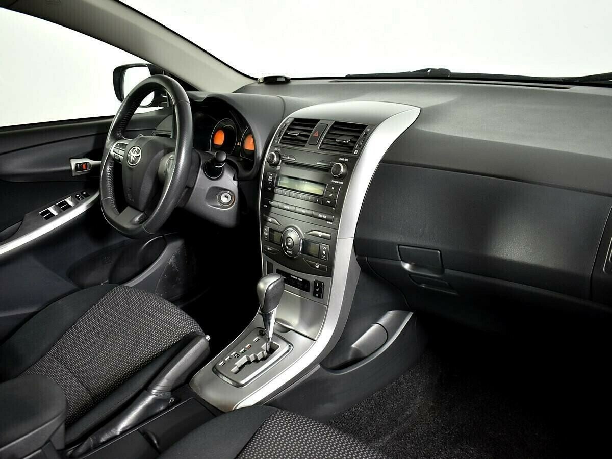 Toyota Corolla 1.6 АКПП, 2011, 147 000 км фото 6