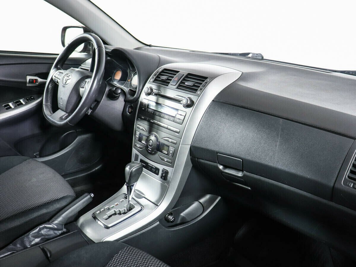 Toyota Corolla 1.6 АКПП, 2010, 160 000 км фото 5