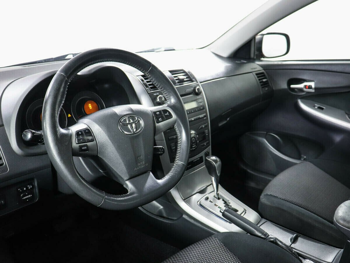 Toyota Corolla 1.6 АКПП, 2010, 160 000 км фото 8