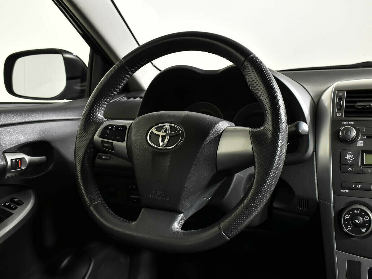 Toyota Corolla 1.4 МКПП, 2012, 135 000 км фото 7