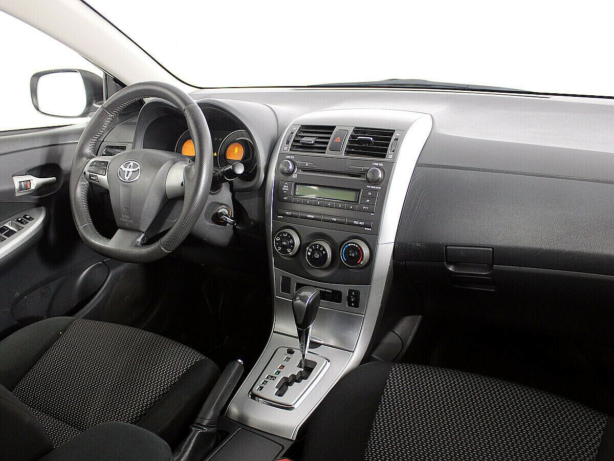 Toyota Corolla 1.6 АКПП, 2011, 148 000 км фото 7