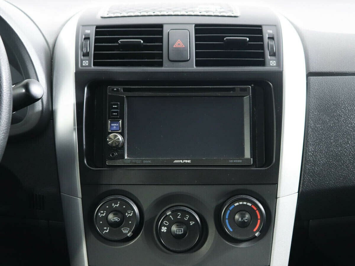 Toyota Corolla 1.6 МКПП, 2011, 143 000 км фото 10