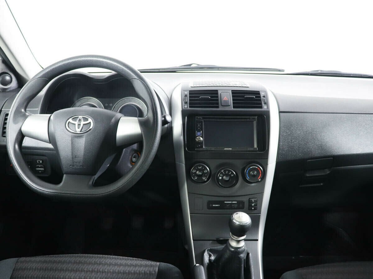 Toyota Corolla 1.6 МКПП, 2011, 143 000 км фото 11