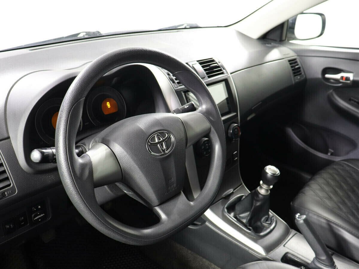 Toyota Corolla 1.6 МКПП, 2011, 147 000 км фото 5