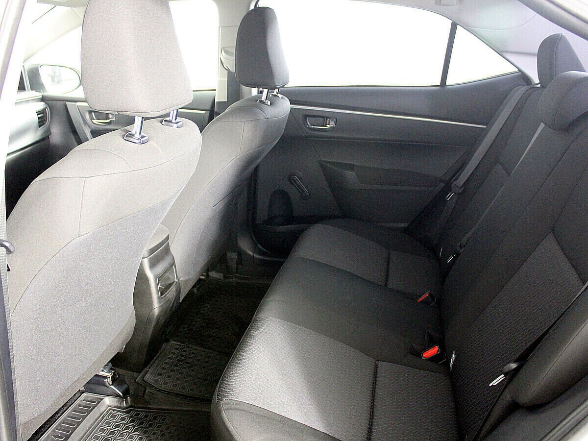 Toyota Corolla 1.6 МКПП, 2013, 119 000 км фото 9