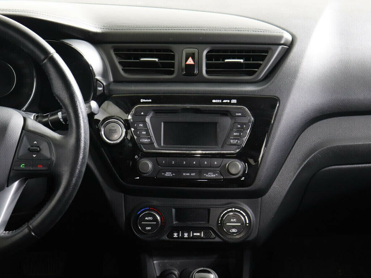Kia Rio 1.6 АКПП, 2013, 133 000 км фото 6